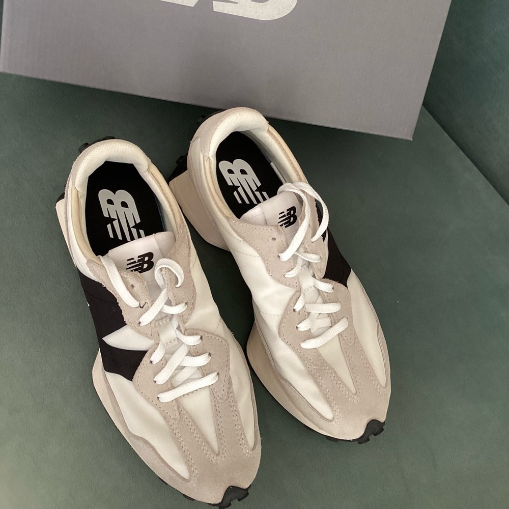 327 New Balance Sneakers